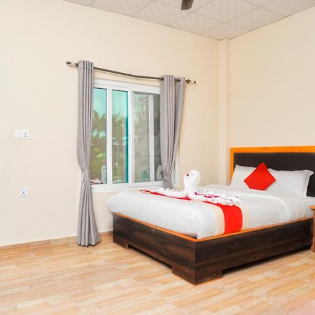 Hotel Greenland Safari Sauraha Εξωτερικό φωτογραφία