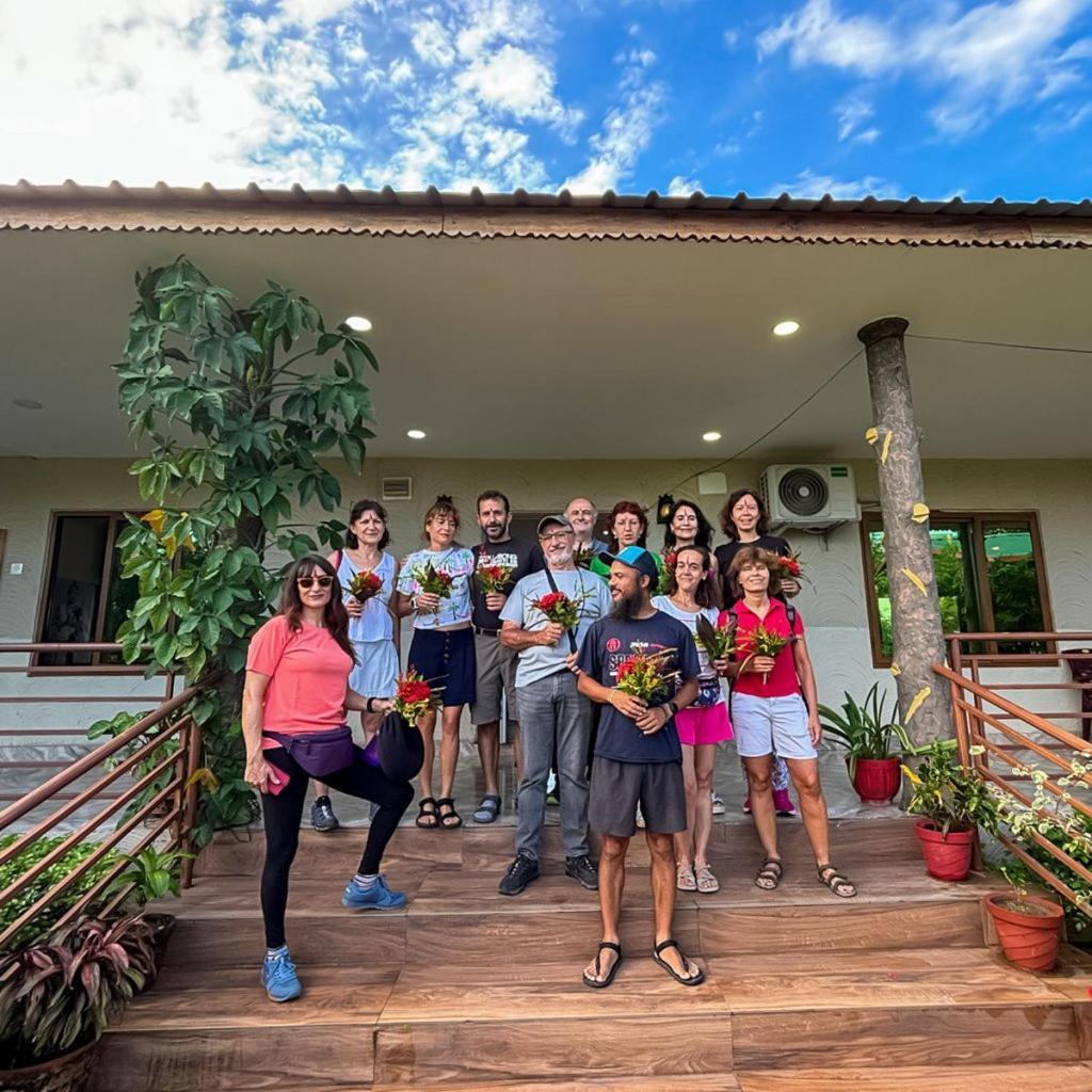 Hotel Greenland Safari Sauraha Εξωτερικό φωτογραφία