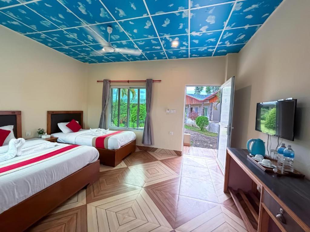 Hotel Greenland Safari Sauraha Εξωτερικό φωτογραφία